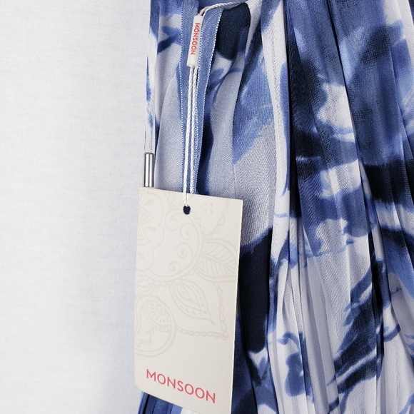 Monsoon Dress - Picture 5 of 6